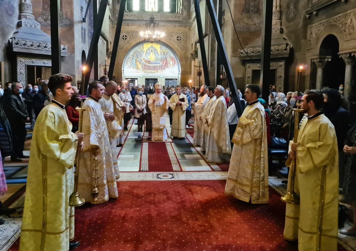 Slujire la Catedrala Mitropolitană clujeană 182237