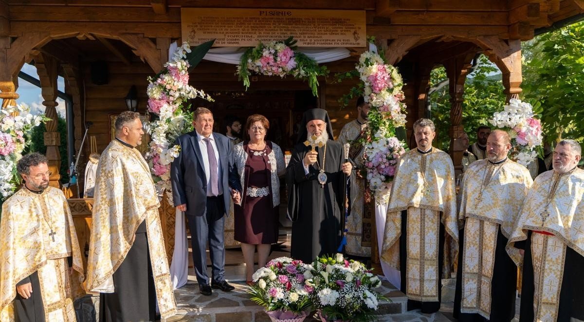 Vecernie arhierească la biserica din Dulcești 182488