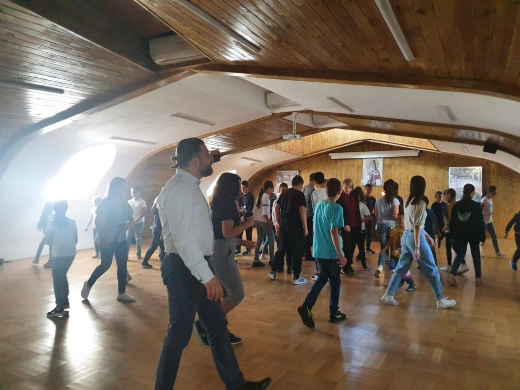 Atelier de teatru pentru tinerii din Arhiepiscopia Bucureştilor 182537