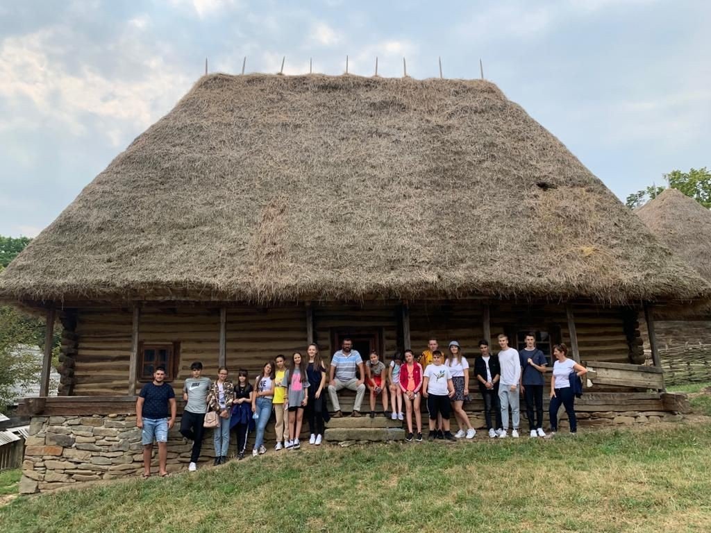 Excursie pentru copii şi tineri din parohia bihoreană Bratca 182515