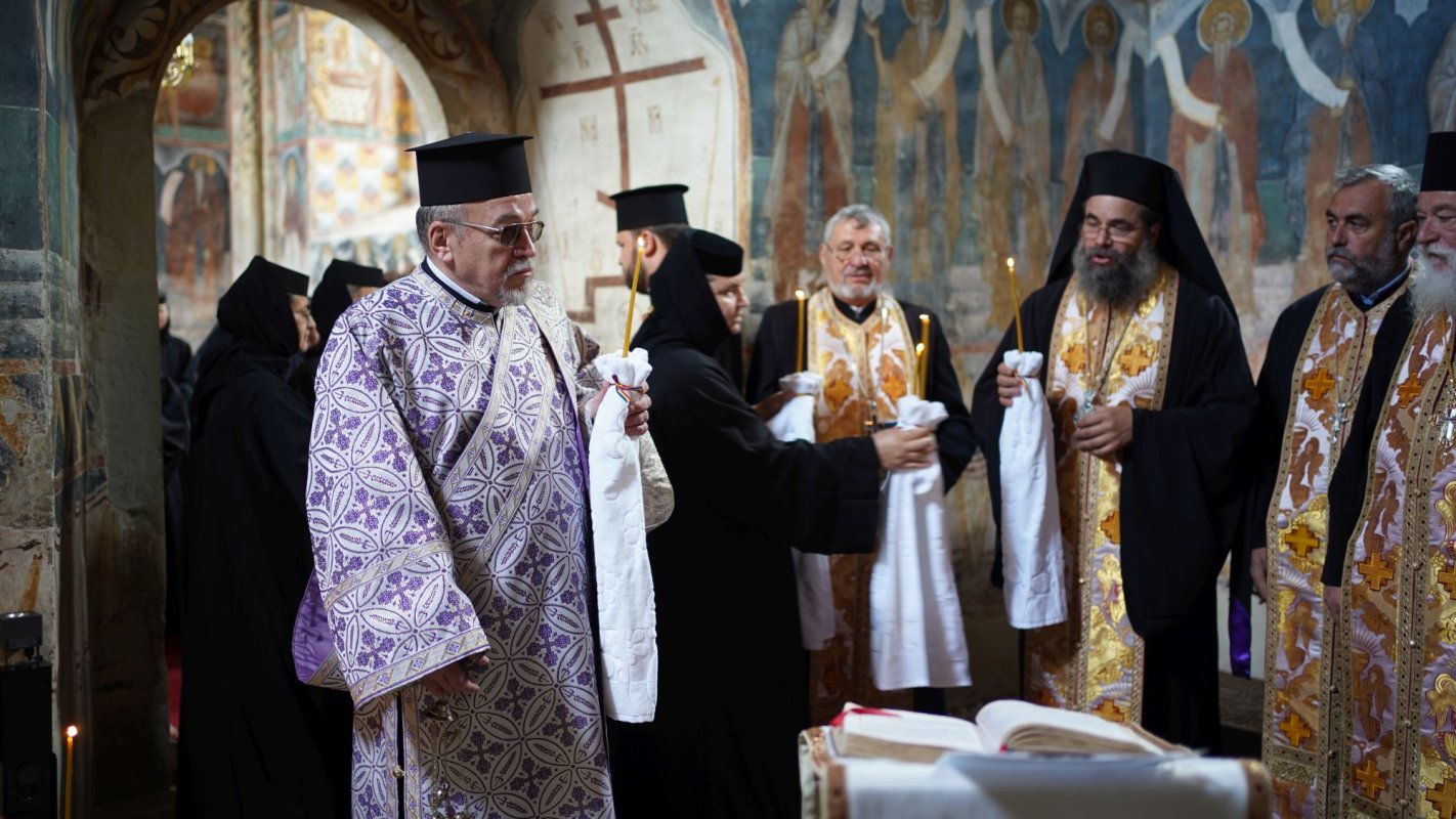 Simpozionul „Moștenirea rareşiană” la Mănăstirea Probota 182557