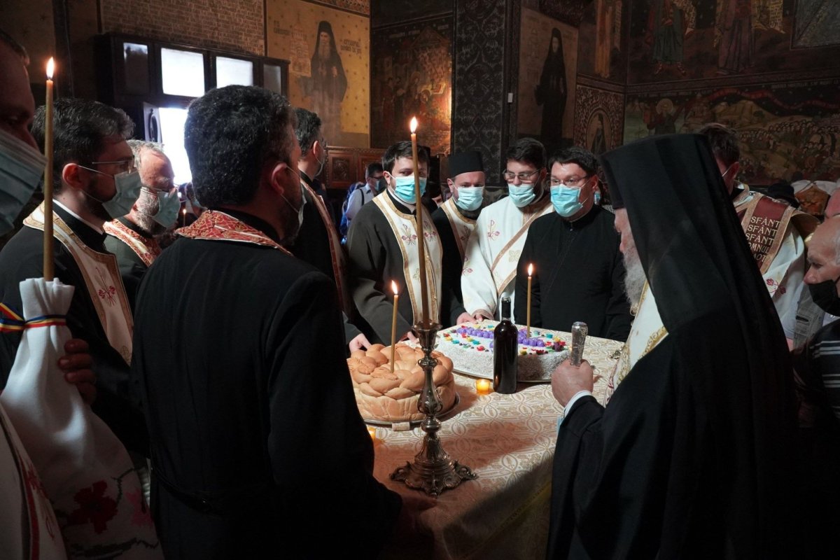 Pomenirea Arhiepiscopului Antim Nica la Catedrala Arhiepiscopală din Galaţi 182714