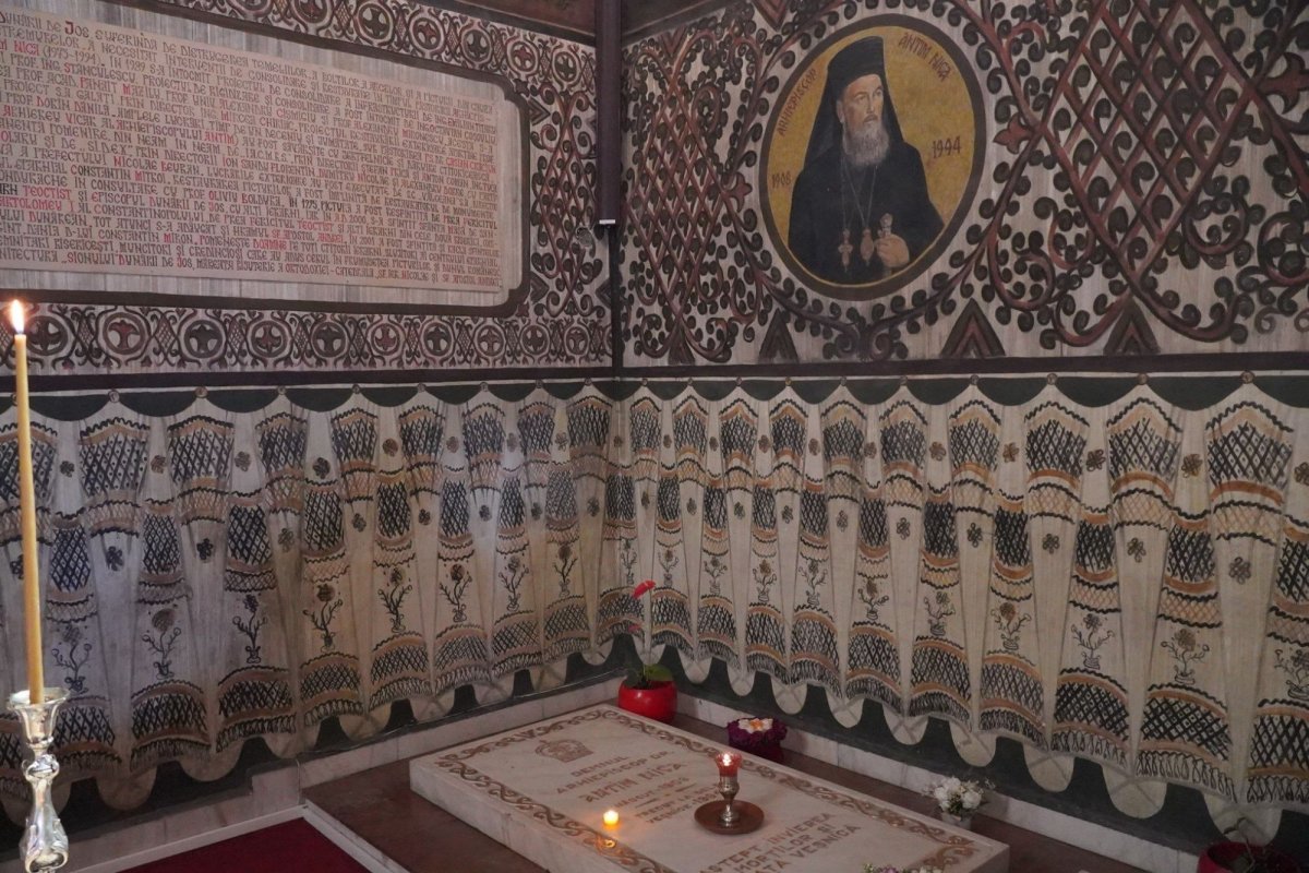 Pomenirea Arhiepiscopului Antim Nica la Catedrala Arhiepiscopală din Galaţi 182717