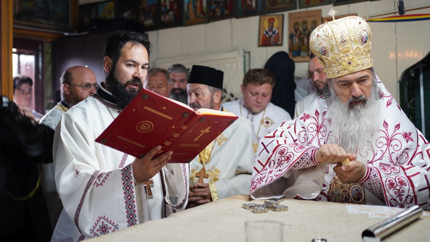 Sfințirea bisericii din Berchișești, Suceava 182928