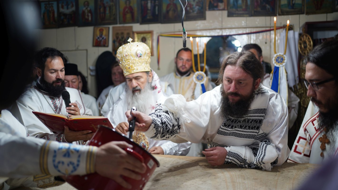 Sfințirea bisericii din Berchișești, Suceava 182930