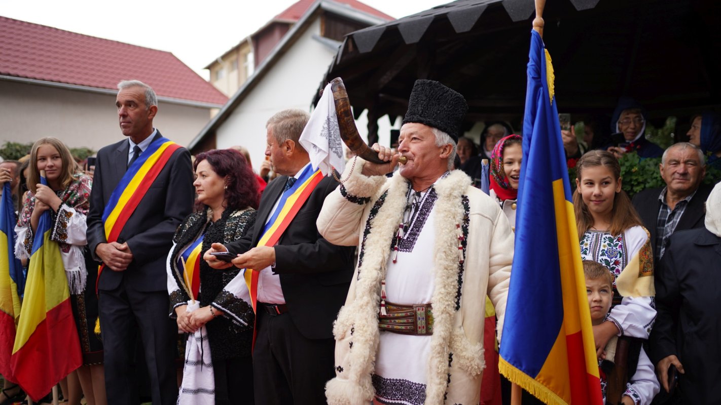 Sfințirea bisericii din Berchișești, Suceava 182937