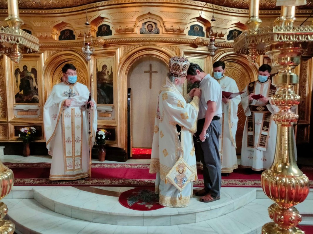 Slujire arhierească la Catedrala Arhiepiscopală din Galaţi 182780