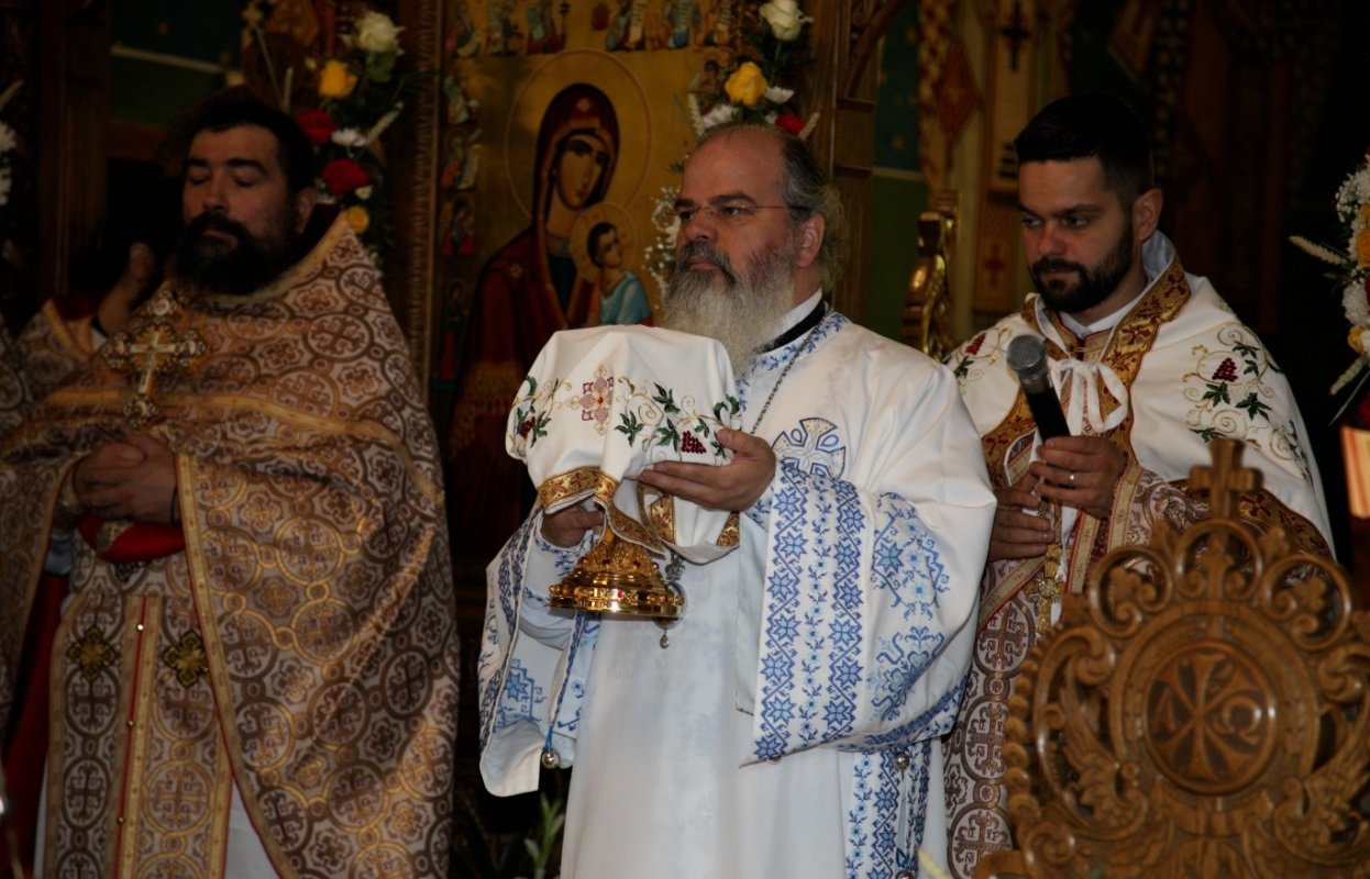 PS Ignatie a oficiat Sfânta Liturghie la Mănăstirea Sihăstria în zi de hram 183414