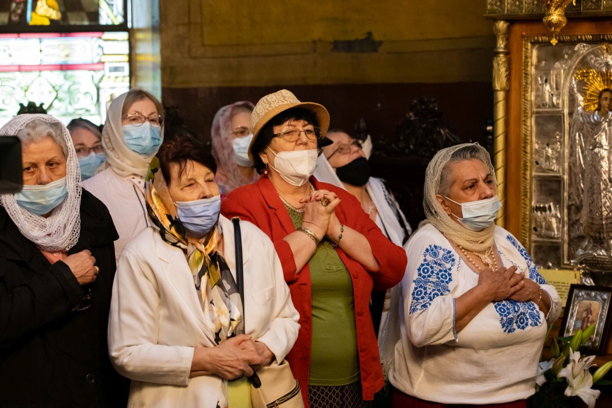 Sfințirea unei racle la Parohia Oborul Nou din București 183464