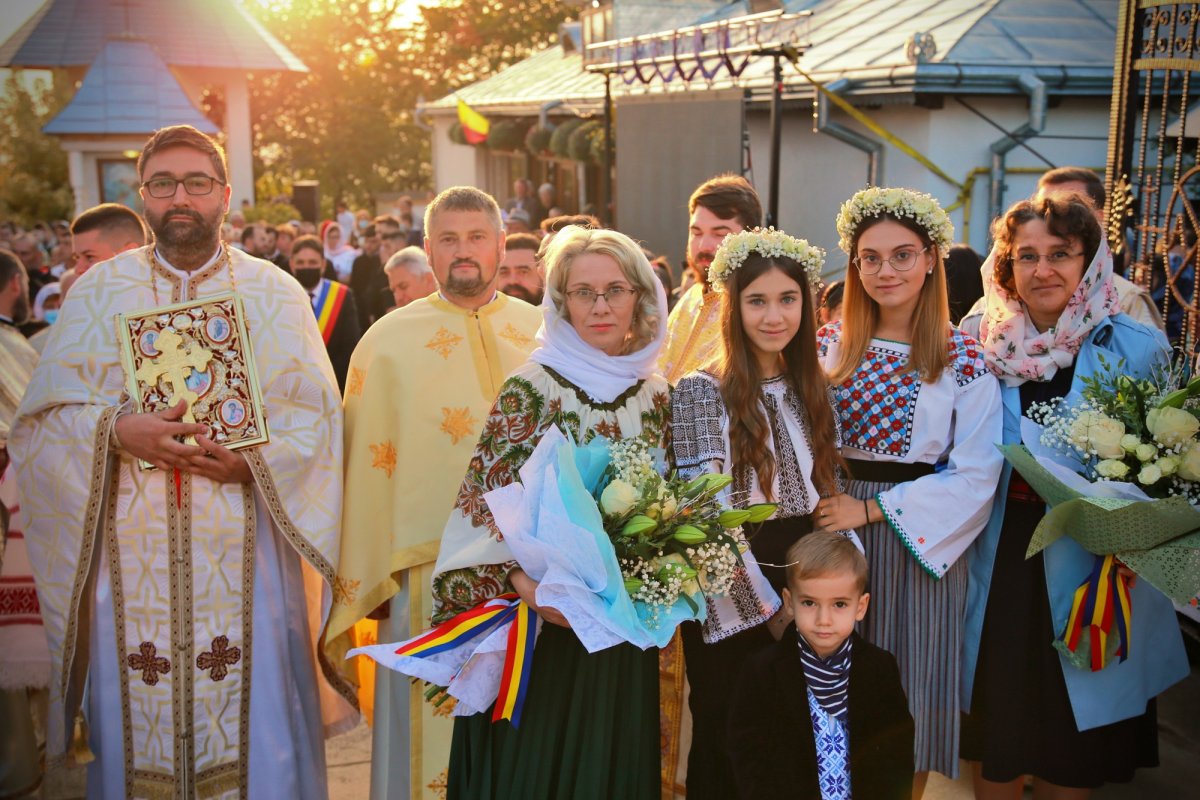 Sfințire de biserică în parohia ieșeană Deleni II 183780