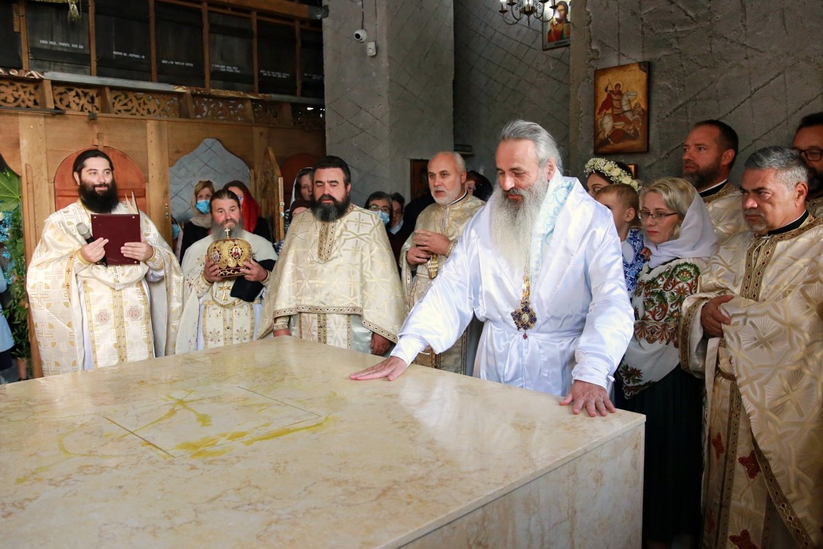 Sfințire de biserică în parohia ieșeană Deleni II 183785