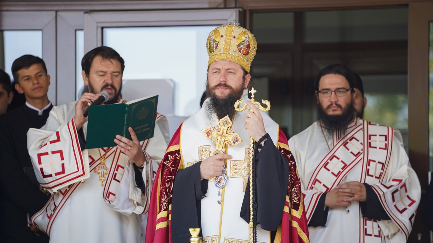 Binecuvântare arhierească pentru elevii Seminarului „Mitropolit Dosoftei” la începutul anului școlar 184071