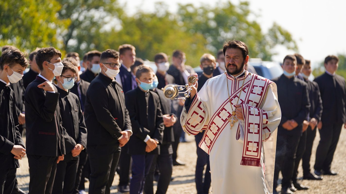 Binecuvântare arhierească pentru elevii Seminarului „Mitropolit Dosoftei” la începutul anului școlar 184075