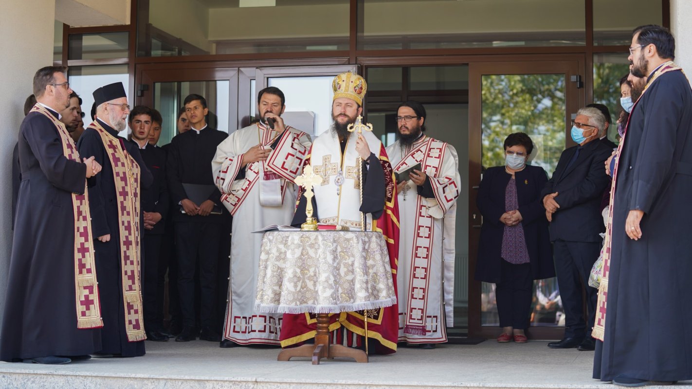 Binecuvântare arhierească pentru elevii Seminarului „Mitropolit Dosoftei” la începutul anului școlar 184080