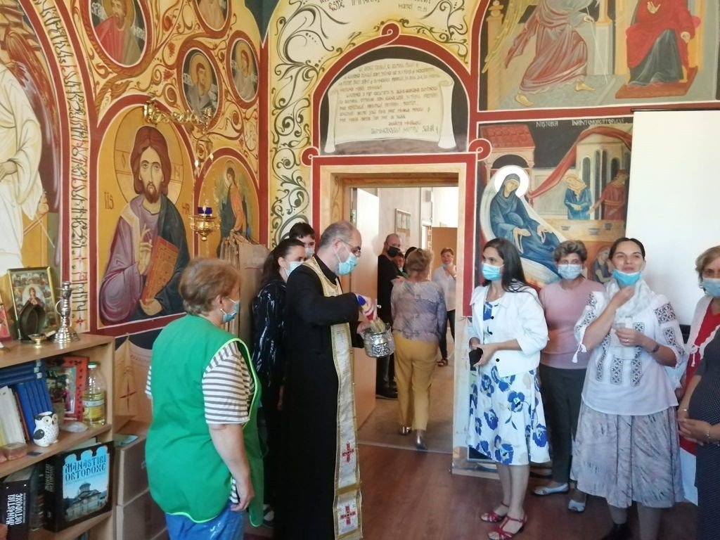 Hramul Școlii Gimnaziale „Maica Domnului” din București  184007