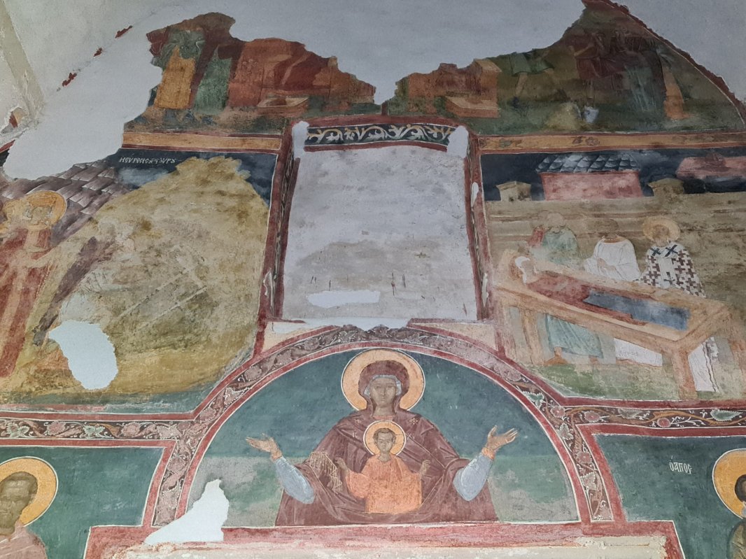 Biserica „Înălţarea Sfintei Cruci” din tihna Pătrăuților 183991