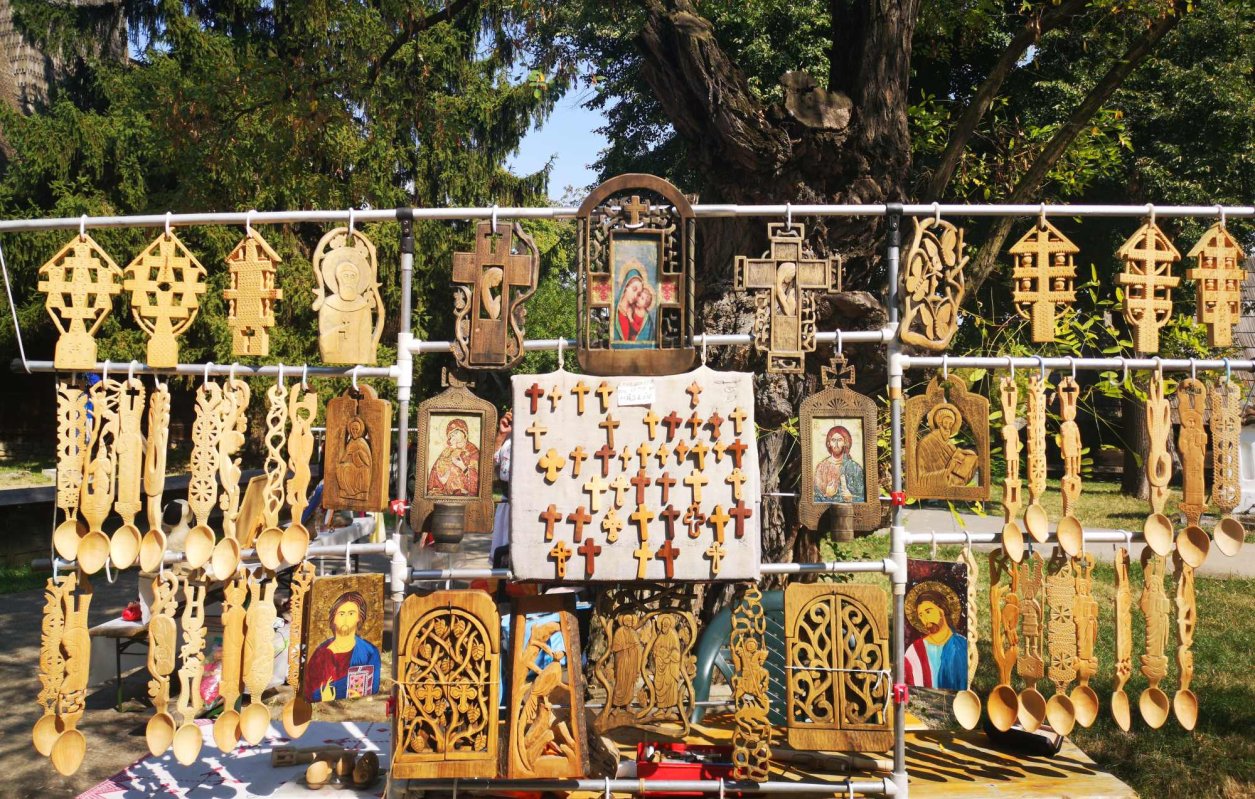 Cârstovul viilor. Ziua Crucii  la Muzeul Satului 184030