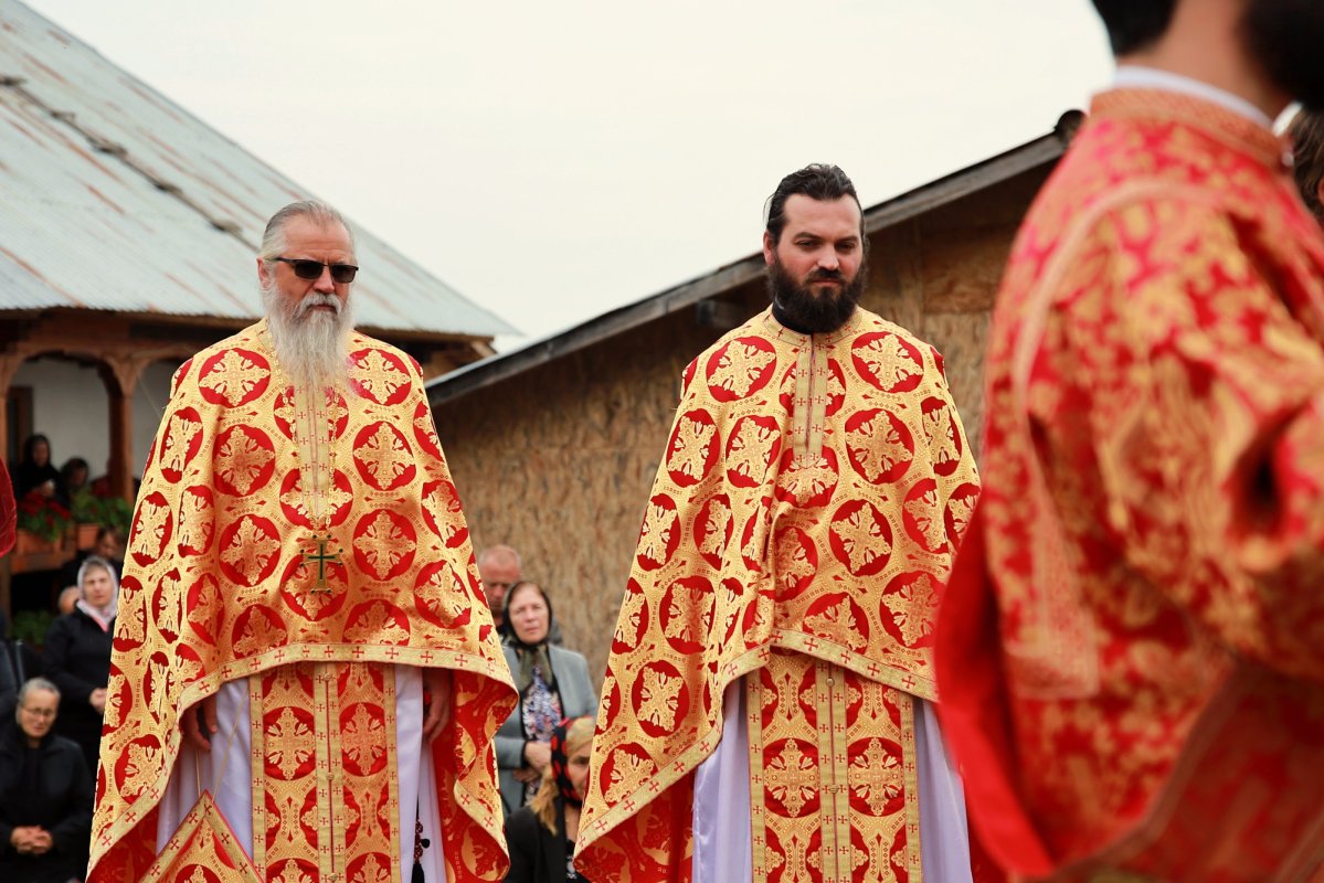 Mănăstirea Lebăda din Botoșani și-a cinstit hramul 184198