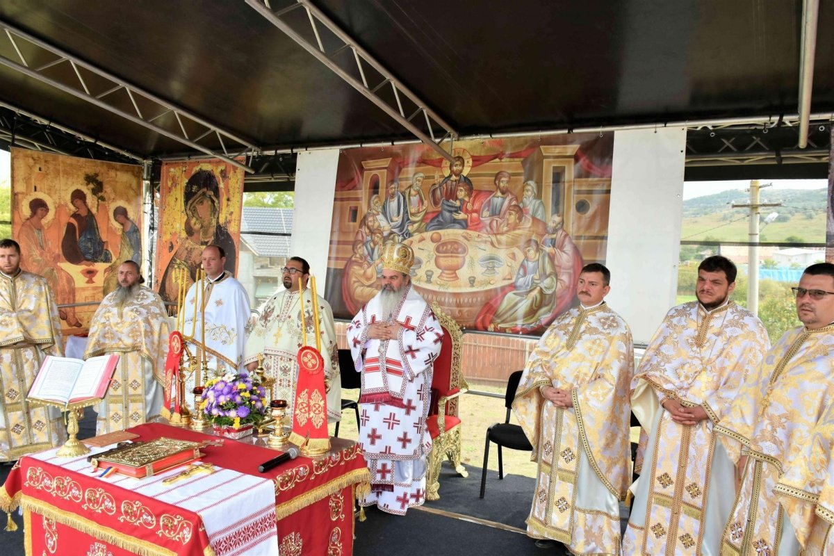 Resfințire de biserică în Parohia Vinețești 184346