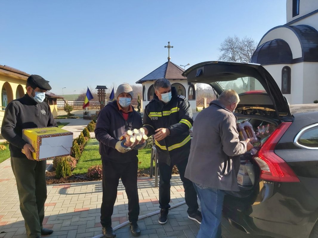 Slujind lui Dumnezeu și oamenilor sub ocrotirea Sfântului Iosif de la Partoş 184207