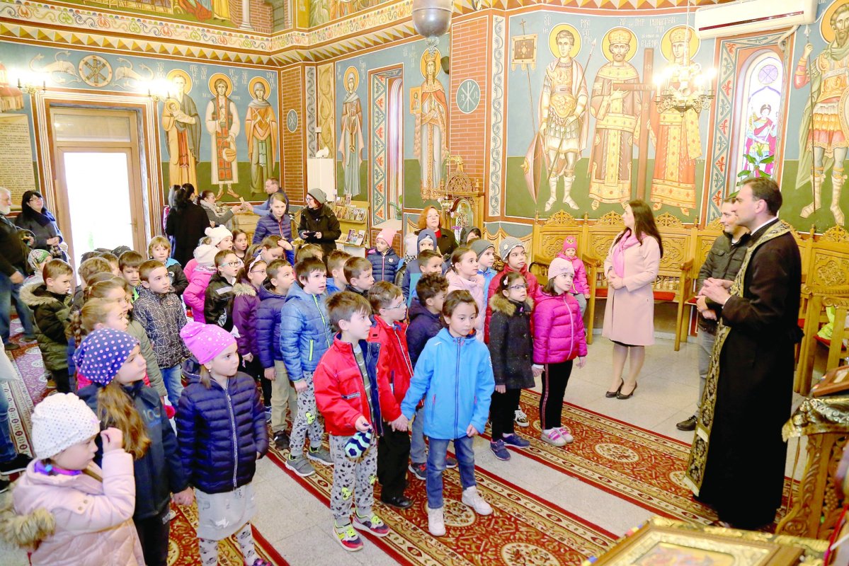 Slujind lui Dumnezeu și oamenilor sub ocrotirea Sfântului Iosif de la Partoş 184208