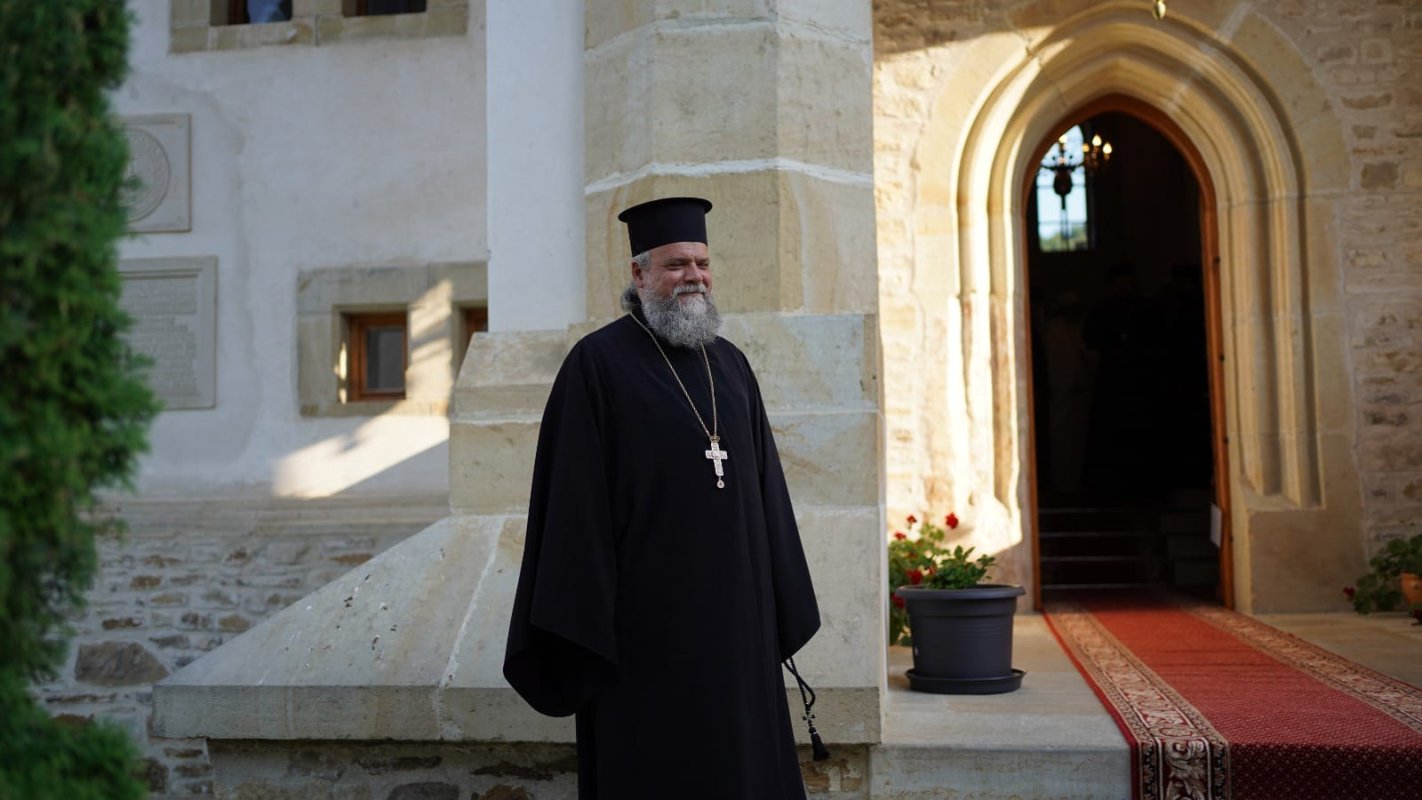 Domnul l-a chemat la Sine pe părintele David Oprea 184573