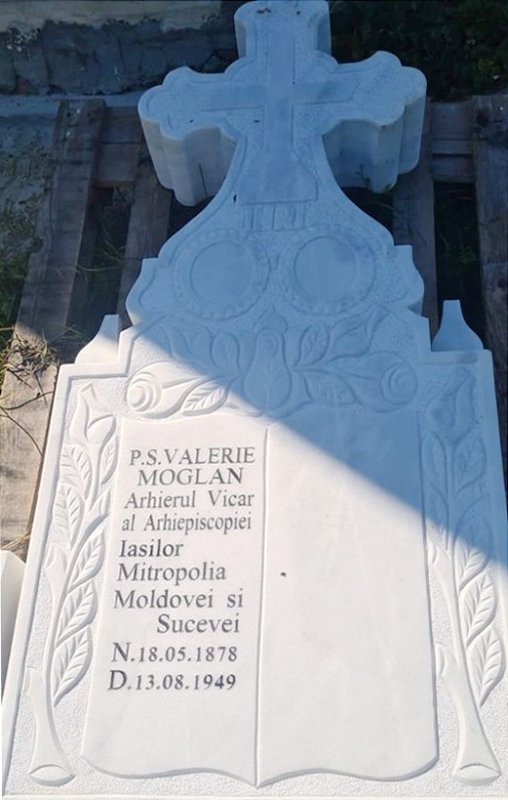 Trei arhierei şi popasul lor în cimitirul Mănăstirii Neamţ înaintea judecăţii din urmă 184474