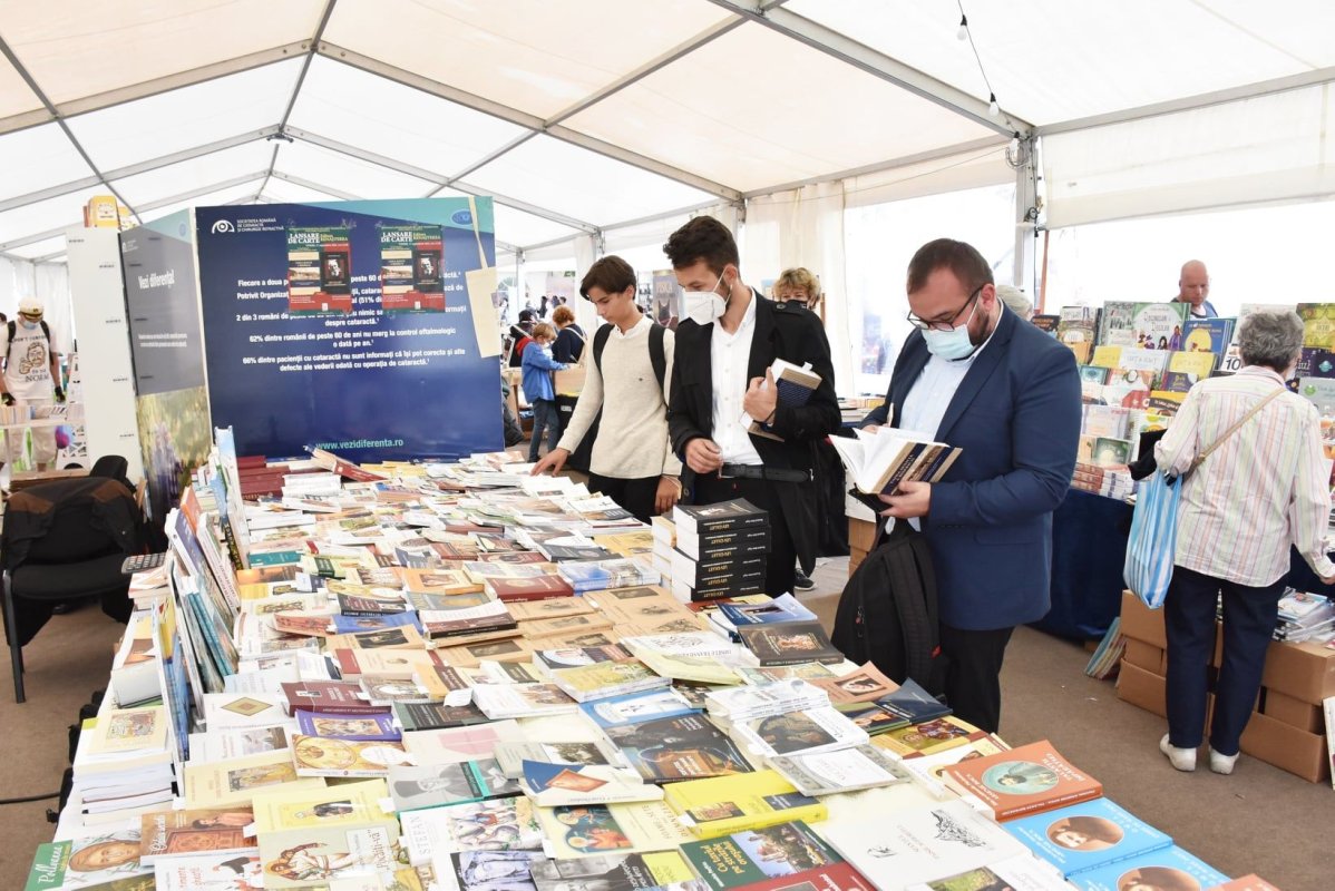 Lansări ale Editurii „Renaşterea” la Festivalul Internațional  de Carte Transilvania 184609