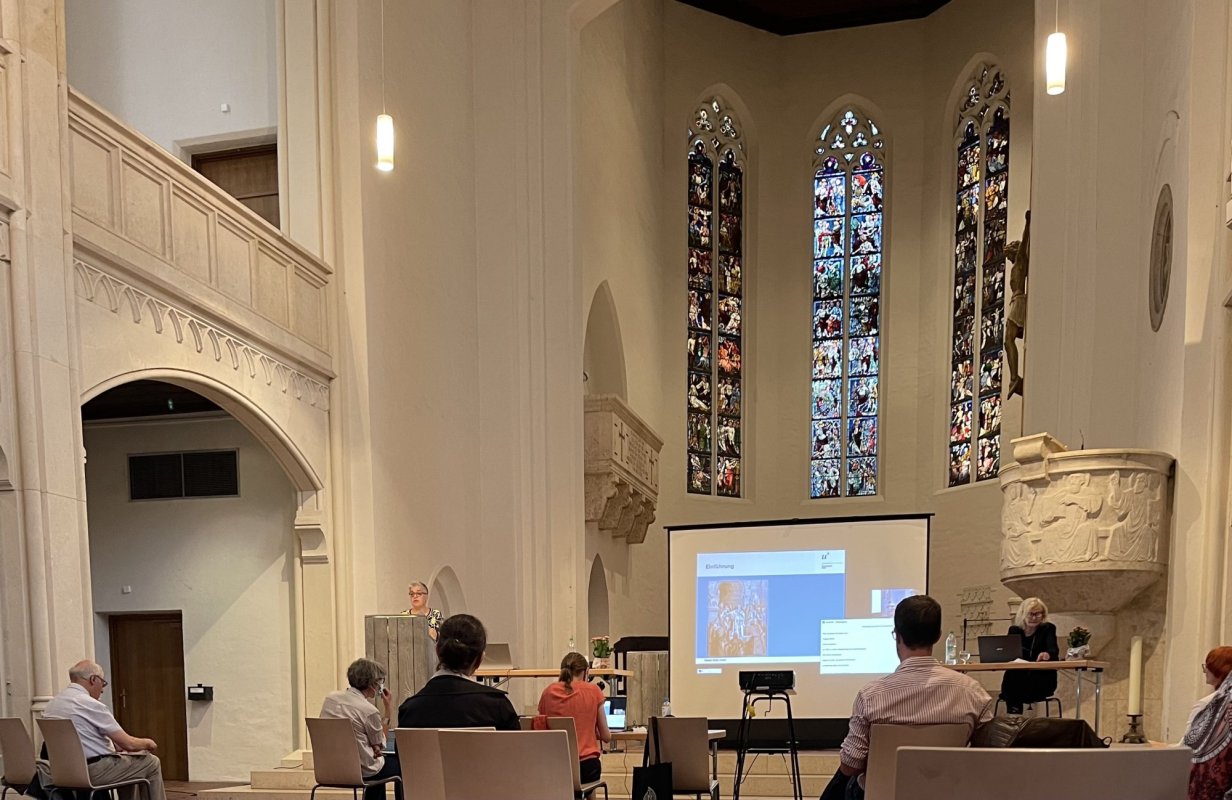 Conferință internațională de teologie despre femeile sfinte din calendarul bisericesc 184741