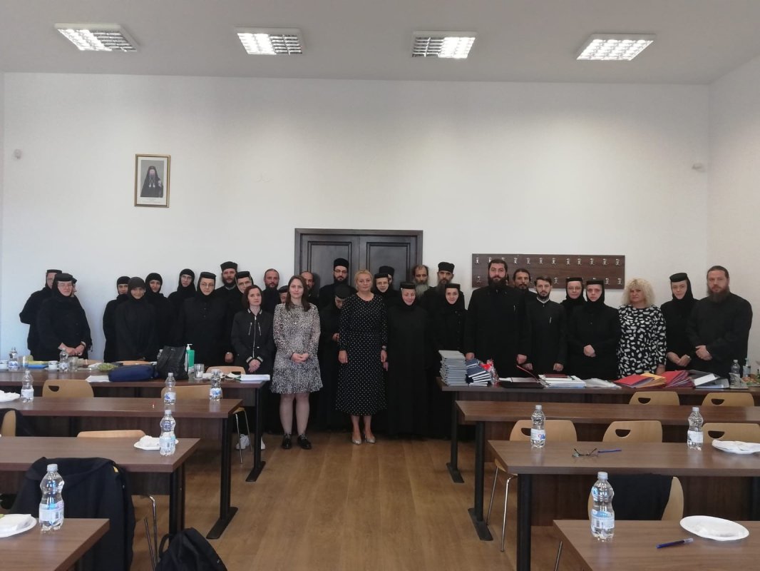 Perfecționare pentru muzeografii din Mitropolia Olteniei 185021