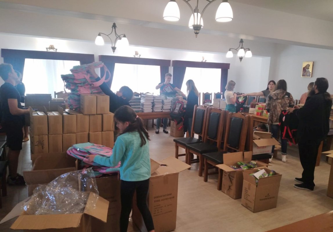 Sprijin oferit de Episcopia Devei și Hunedoarei la început de an școlar 185085