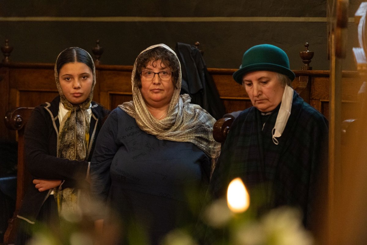 Slujbă de pomenire pentru Episcopul Nifon Niculescu la Biserica Albă din București 185186