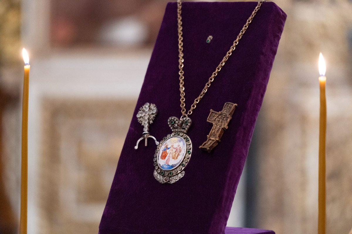 Slujbă de pomenire pentru Episcopul Nifon Niculescu la Biserica Albă din București 185187