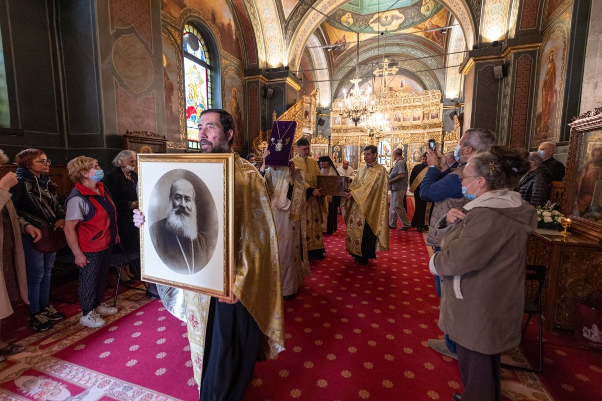 Slujbă de pomenire pentru Episcopul Nifon Niculescu la Biserica Albă din București 185213