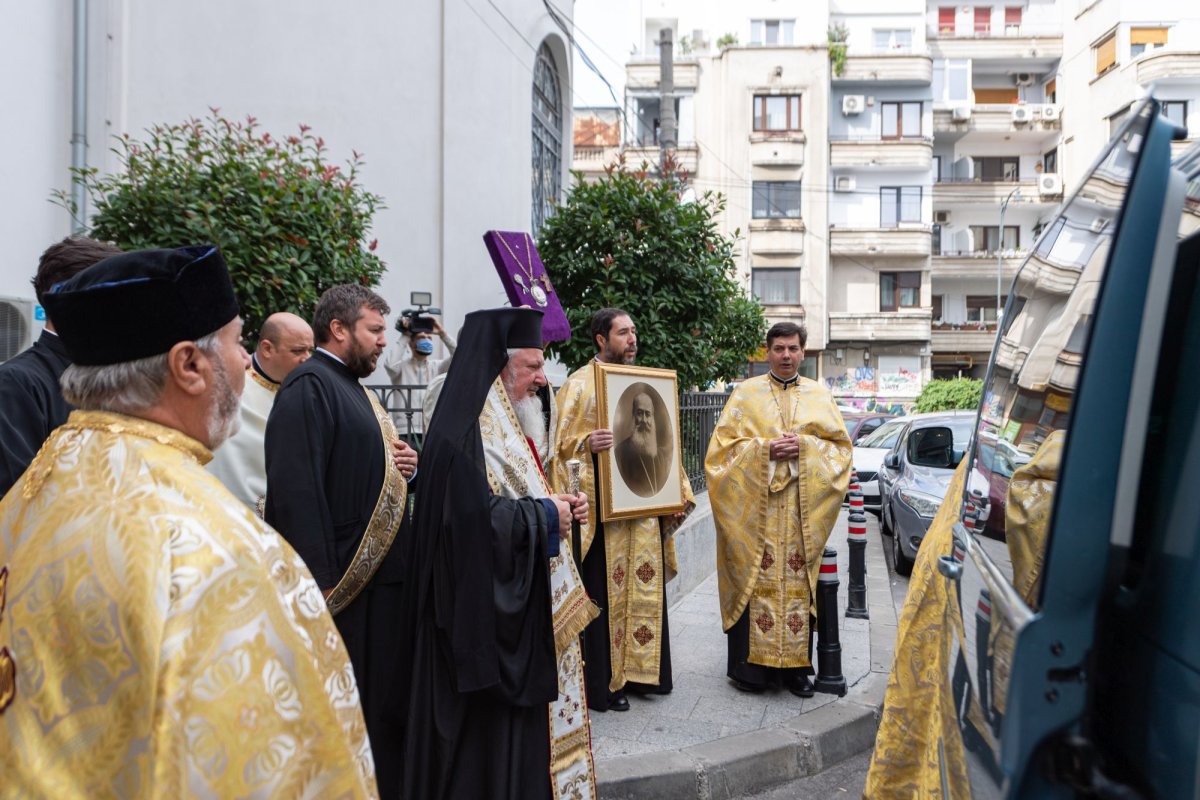 Slujbă de pomenire pentru Episcopul Nifon Niculescu la Biserica Albă din București 185215
