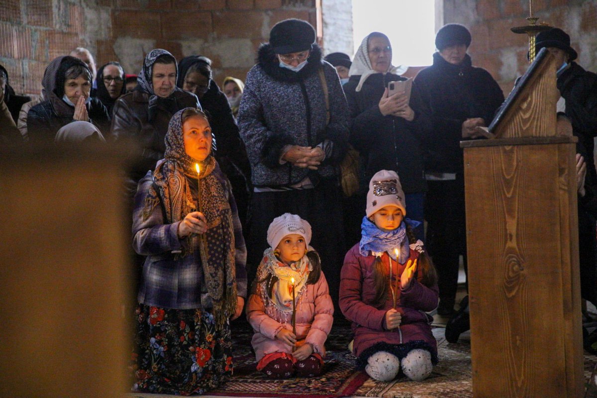 Slujbă arhierească la Așezământul pentru copii orfani de la Dorolea, Bistriţa-Năsăud 185255