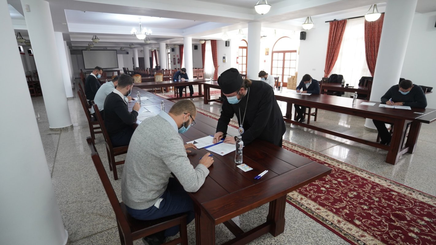 O nouă sesiune a examenului de capacitate preoțească în Arhiepiscopia Sucevei și Rădăuților 185665
