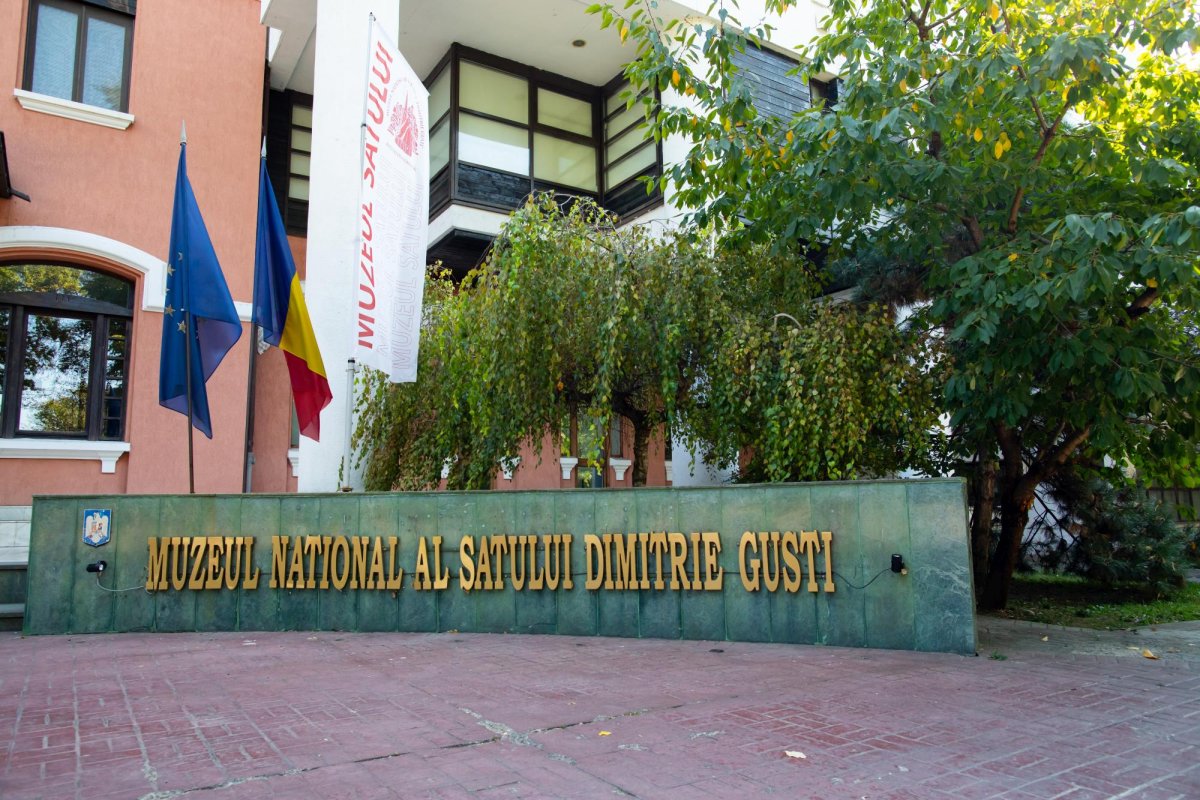 Patriarhul României în vizită la Muzeul Național al Satului 185678