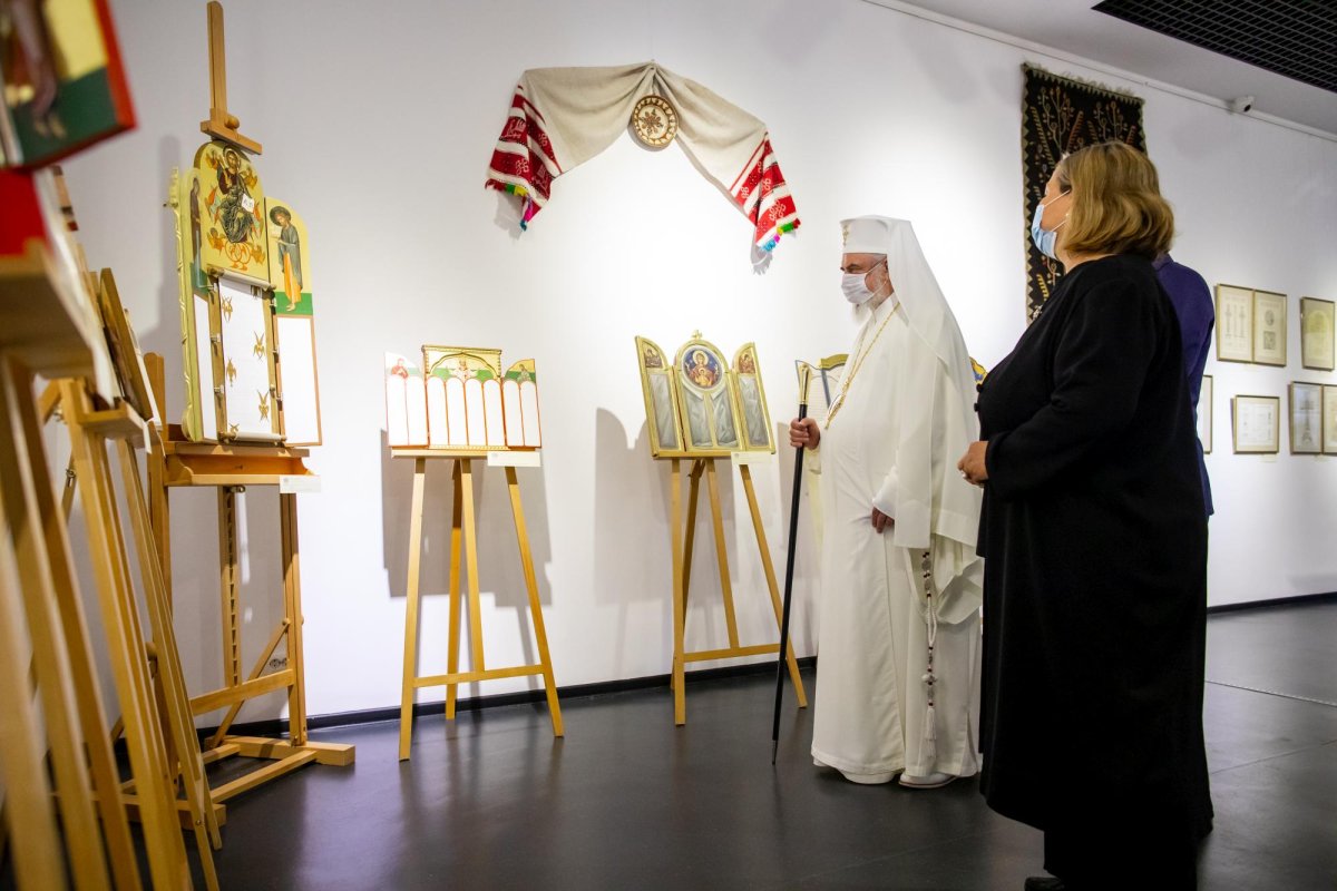 Patriarhul României în vizită la Muzeul Național al Satului 185694