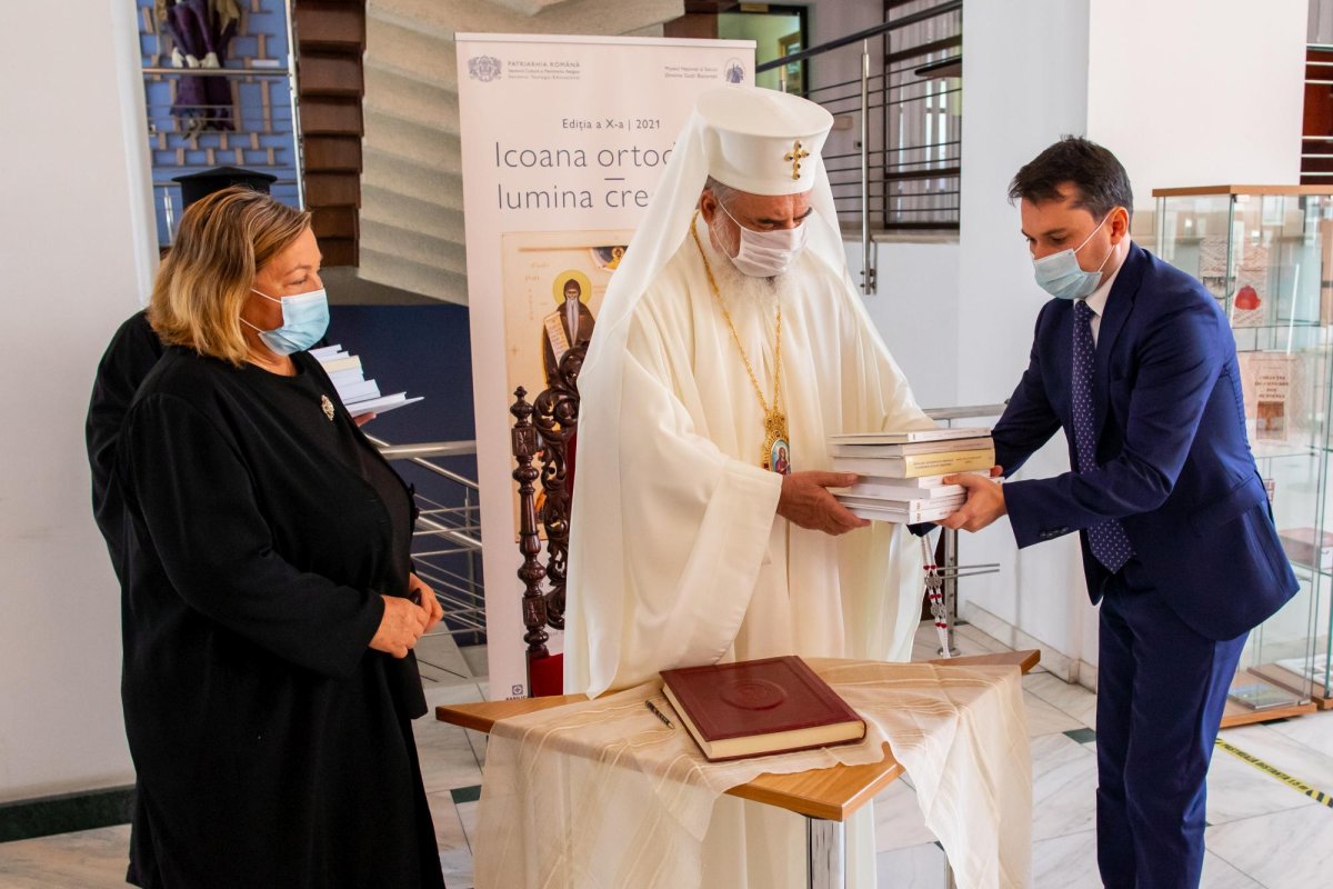 Patriarhul României în vizită la Muzeul Național al Satului 185701