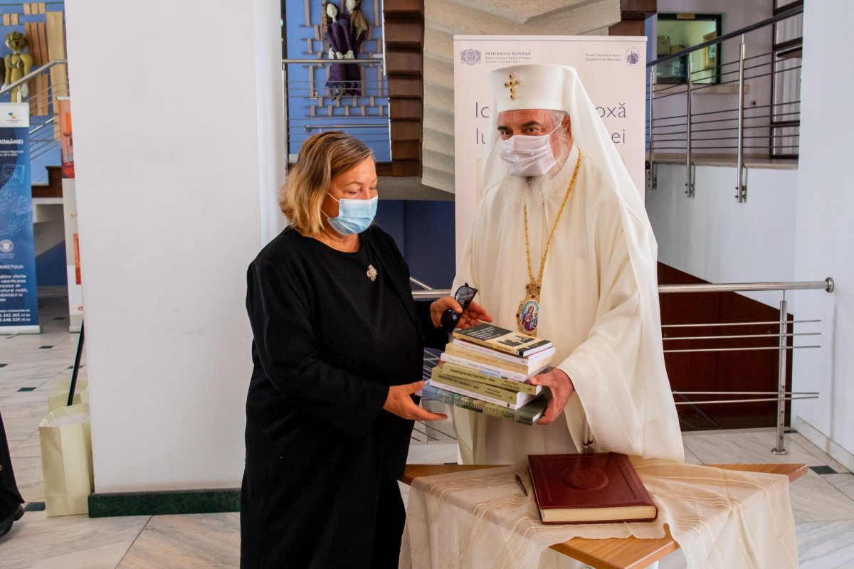 Patriarhul României în vizită la Muzeul Național al Satului 185702