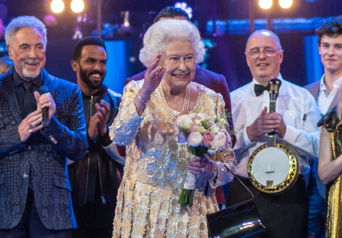 Pregătiri pentru Jubileul de platină al reginei 185635