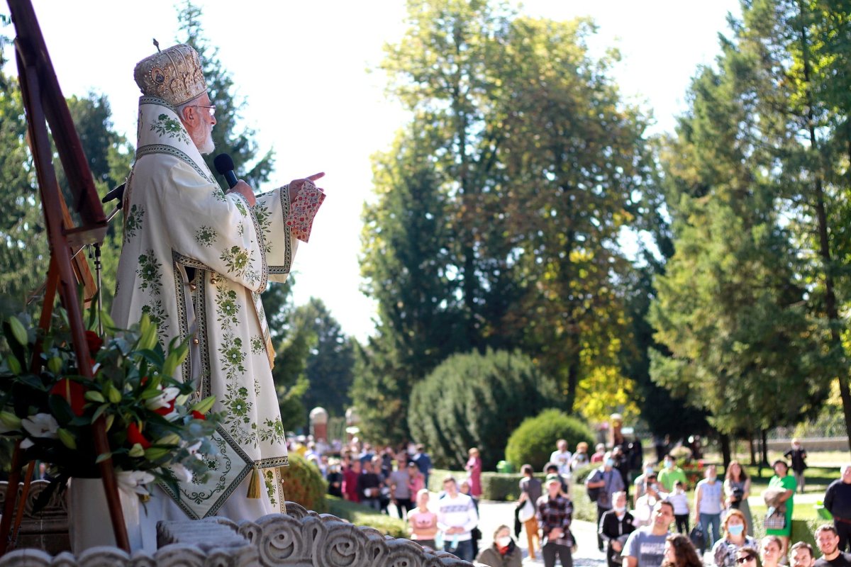 Sfântul Voievod Neagoe Basarab sărbătorit la Curtea de Argeș 185764