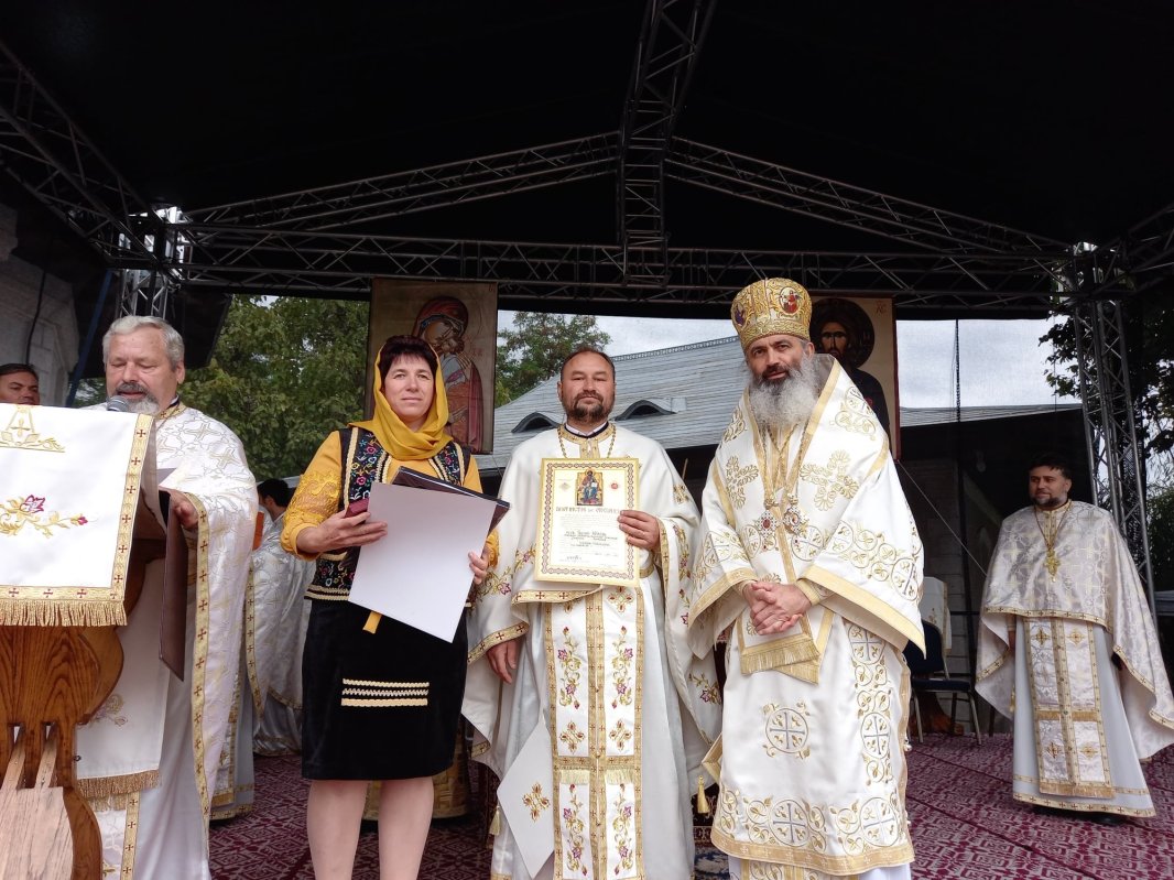 O candelă pentru unitate va arde în orașul Bucecea, Botoşani 185907