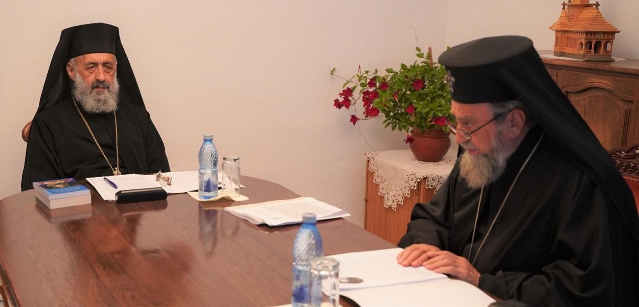 Ședința de lucru a Sinodului mitropolitan al Mitropoliei Ardealului la Mănăstirea Râmeț 185941