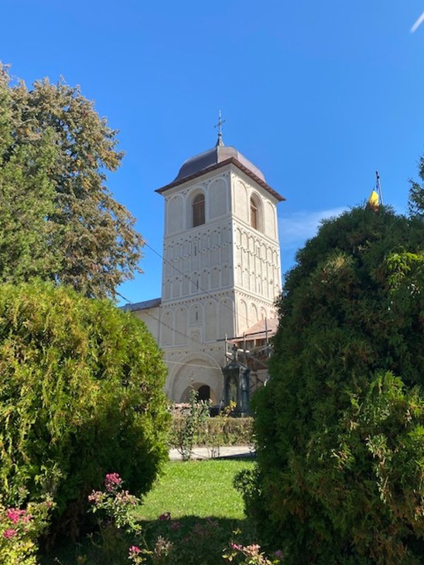 Pelerini bucureşteni pe urmele Sfântului Voievod Neagoe Basarab 185965