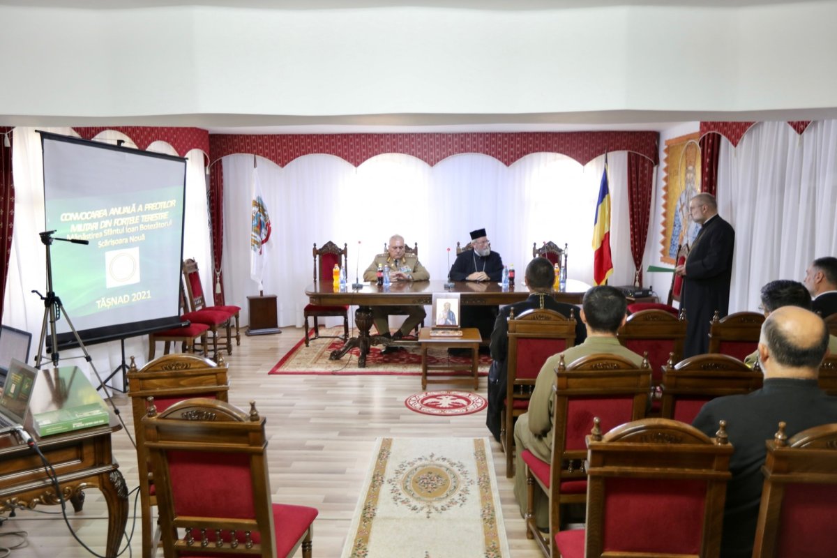 Convocarea anuală a preoților militari din cadrul forțelor terestre 186138