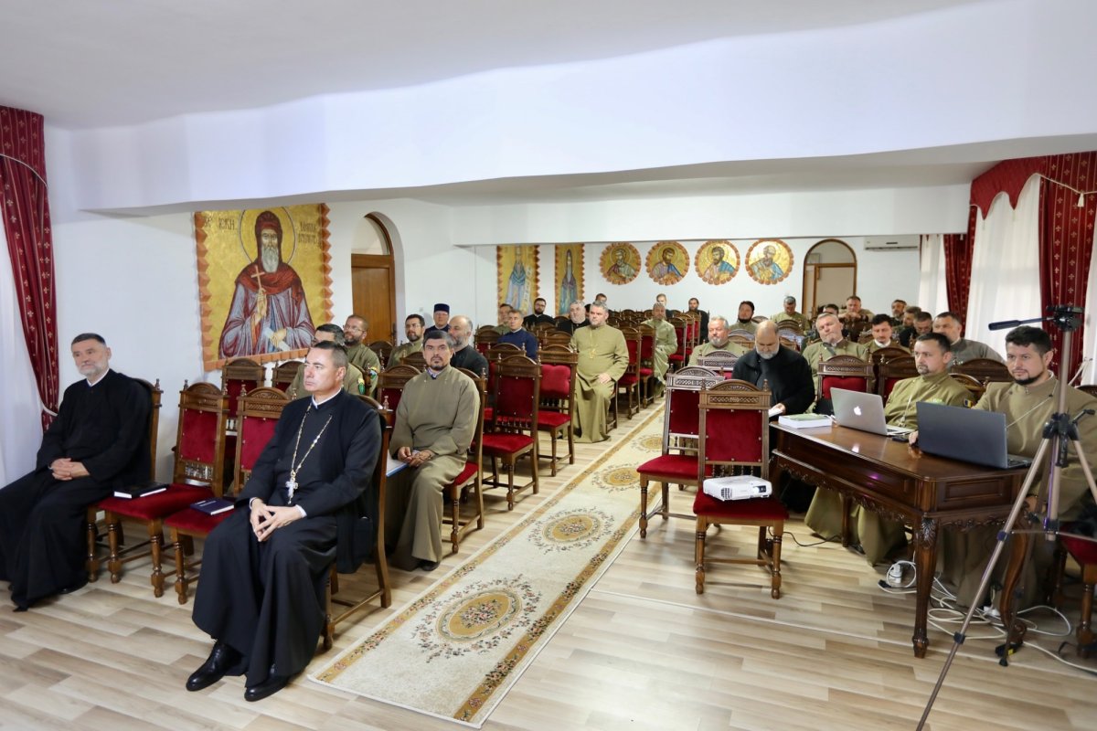 Convocarea anuală a preoților militari din cadrul forțelor terestre 186139