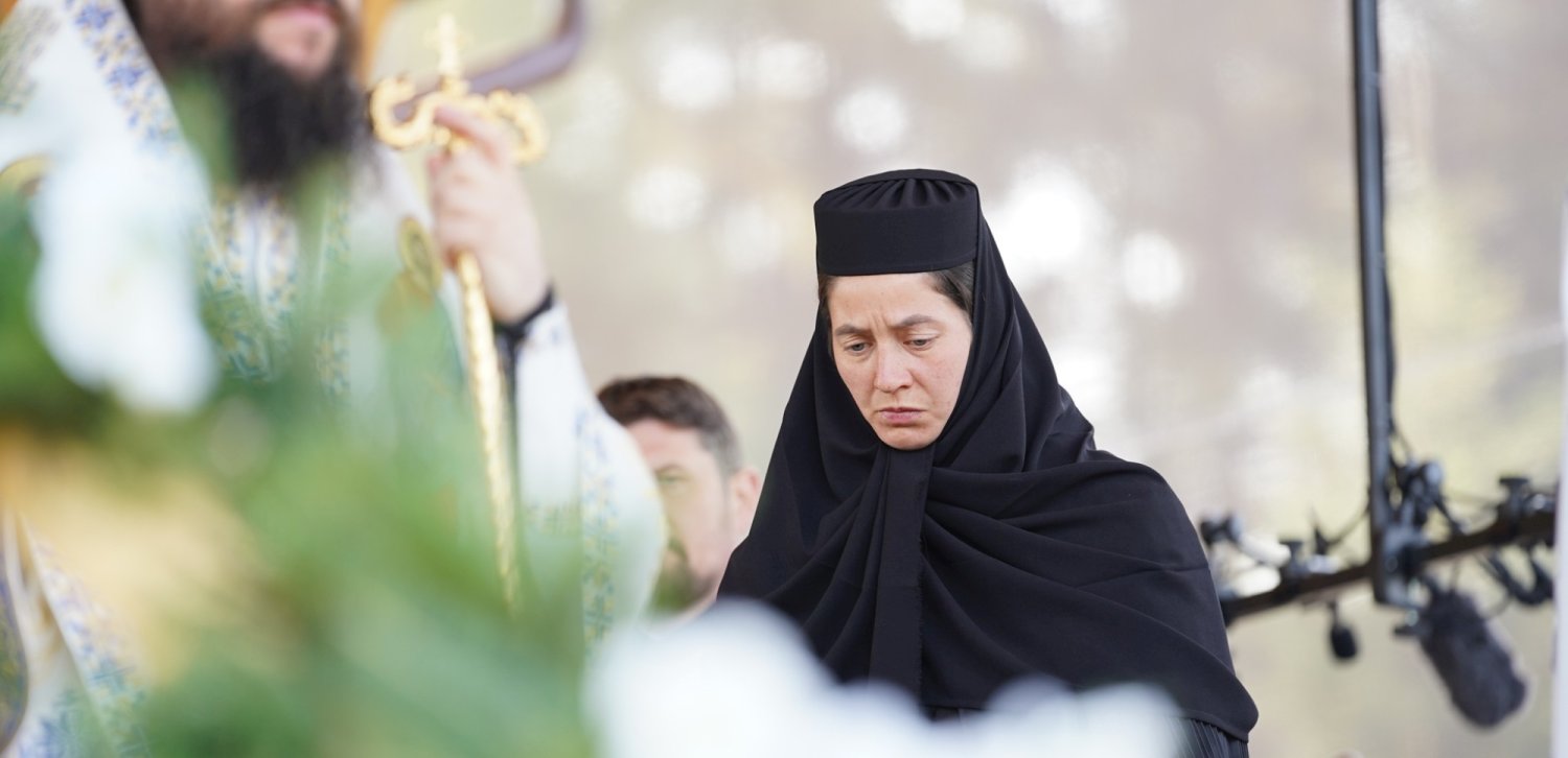 Liturghie arhierească și instalare de stareță în Vicovu de Jos 186418
