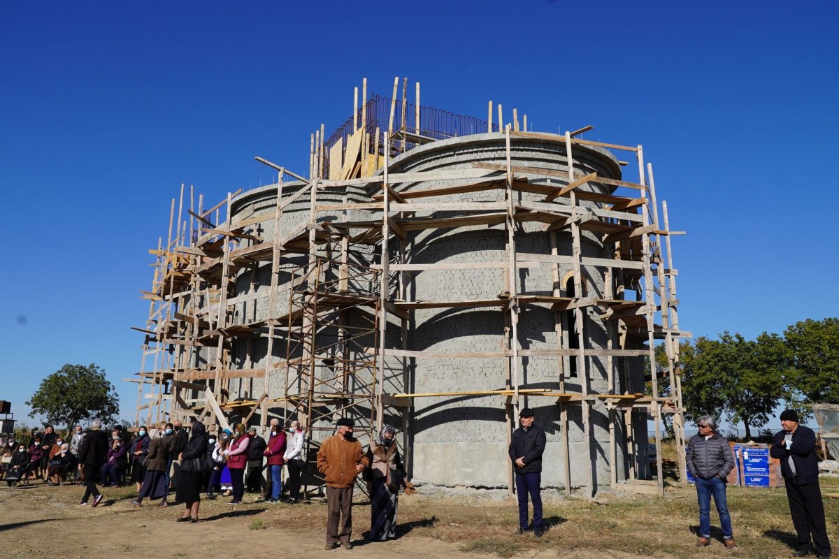 Sărbătoarea Acoperământului Maicii Domnului la schitul închinat ei din Câmpia Covurluiului 186422